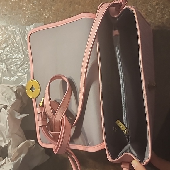 Fossil Brand- Jasmine Flap Crossbody in Pink - Picture 5 of 9